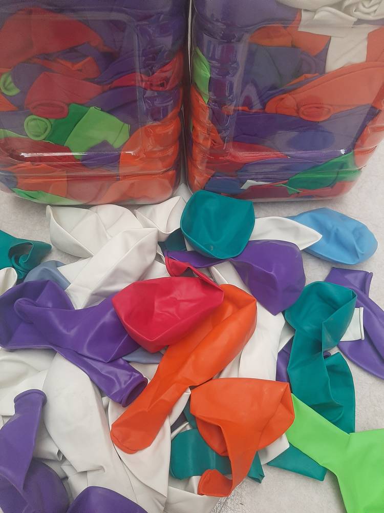 بادکنک دانه ای